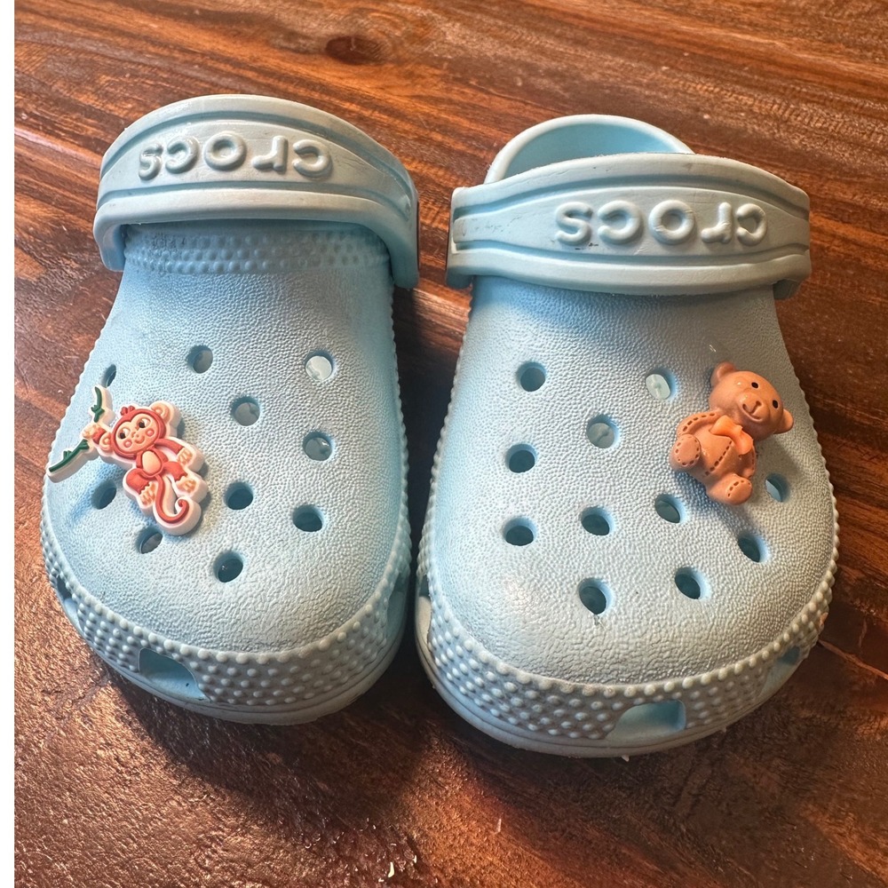 Crocs Classic Clogs Pastel Blue Toddler Size C 6 Monkey Bear Jibbitz Charms